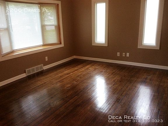 2nd image of 2206 Dawes Pl