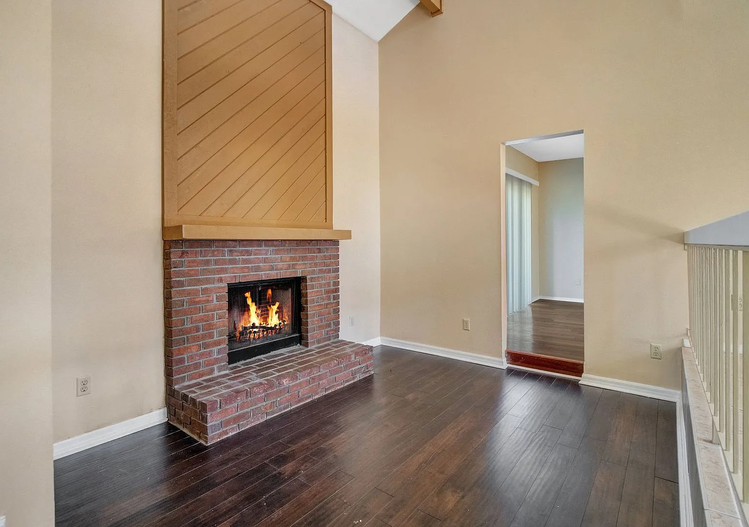 5 BR / 3 BA Home In Bay Run — Photo 3