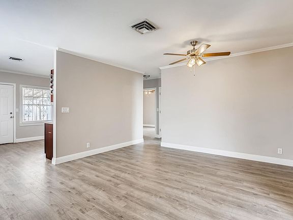 4th image of 904 Biltmore Dr