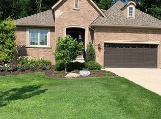 5514 Woodfall Rd, Clarkston, MI 48348