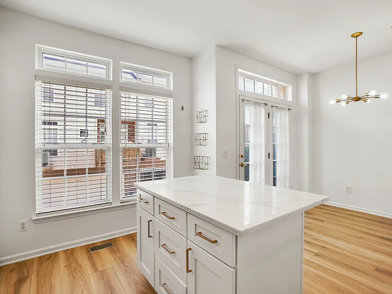 3603 Madison Ln — Photo 15