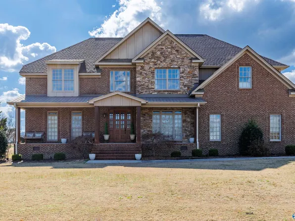 42 Birdie Rd, Scottsboro, AL 35768