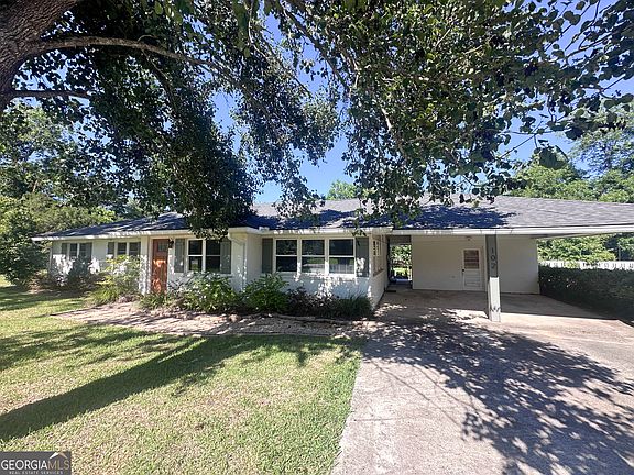 2nd image of 102 Hudson Dr