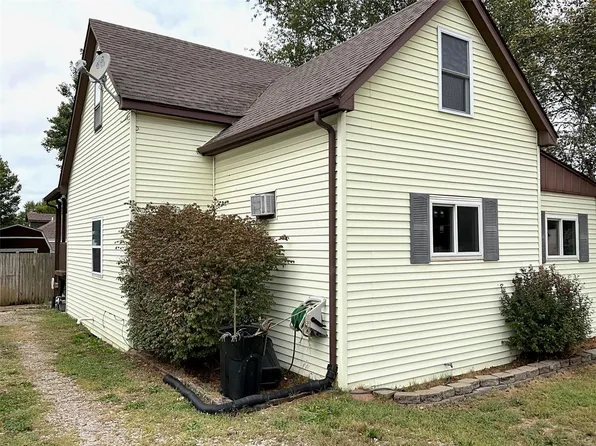 423 Scheel St, Belleville, IL 62220