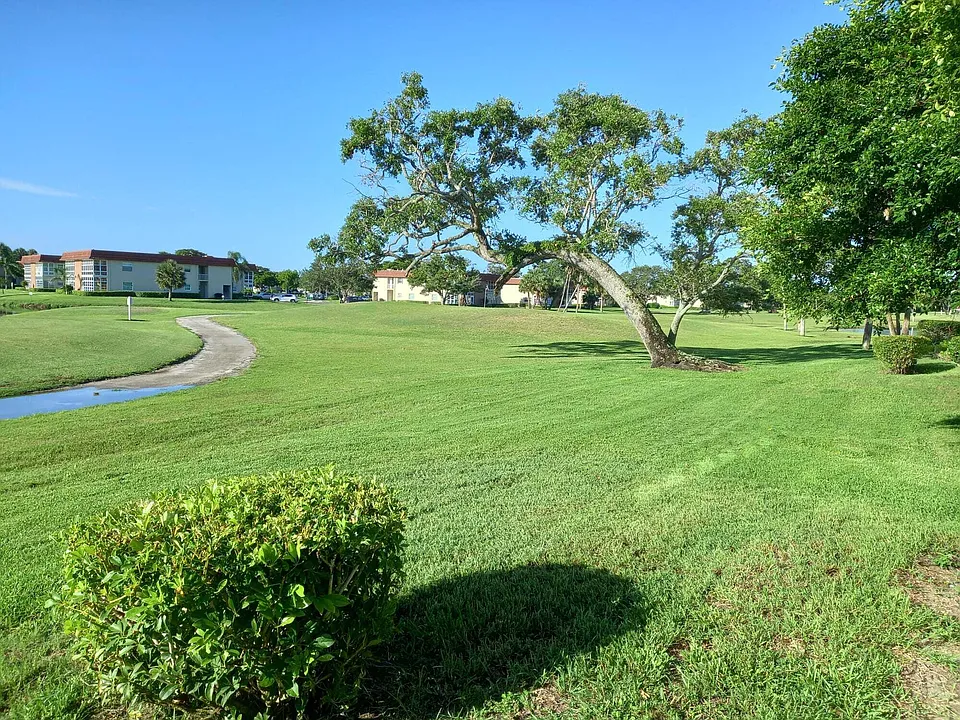 80 Crooked Tree Ln #106