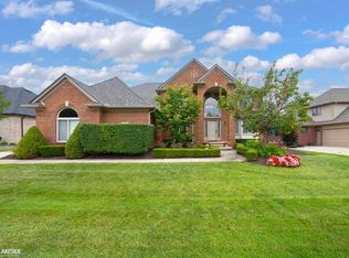 55582 Caesars Dr, Shelby Township, MI 48315