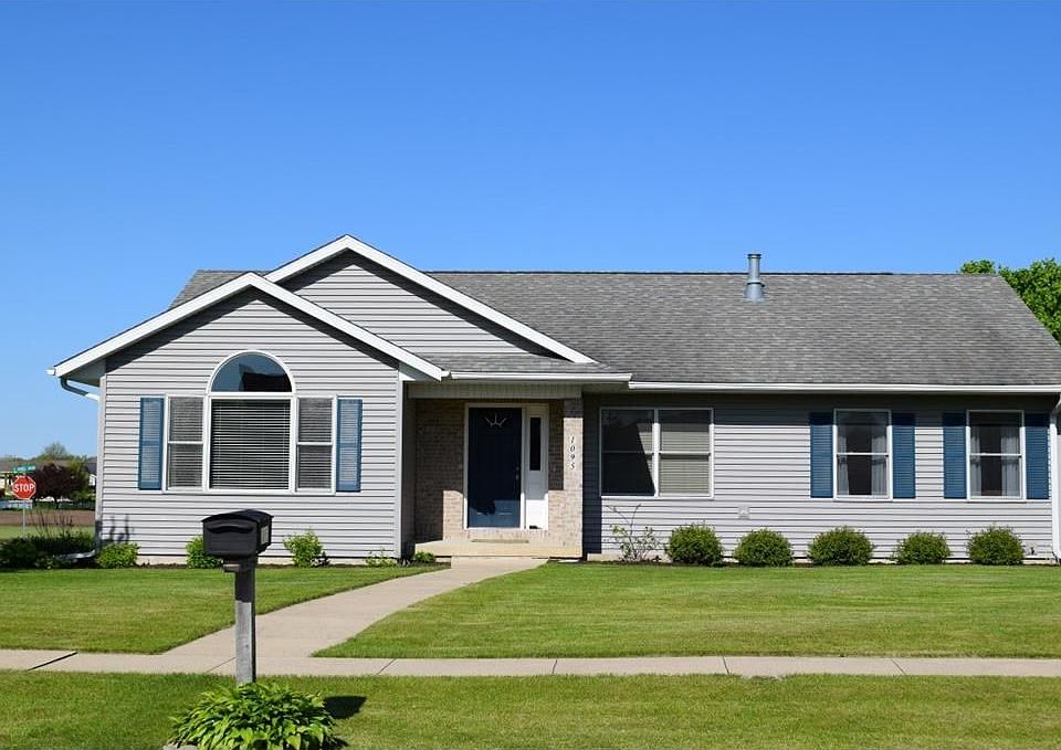 1st image of 1095 Bay Hill Cir
