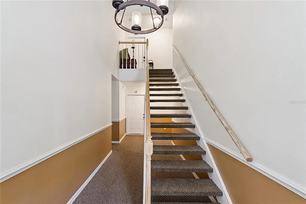 3 bed, 2.0 bath, 1457 sqft, $2,100 — Photo 4