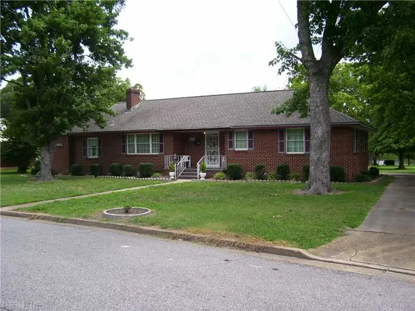 217 Porter Rd, Portsmouth, VA 23707
