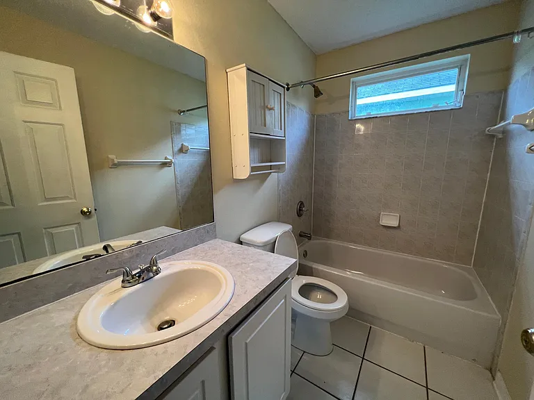 10407 Glen Willow Ln — Photo 16