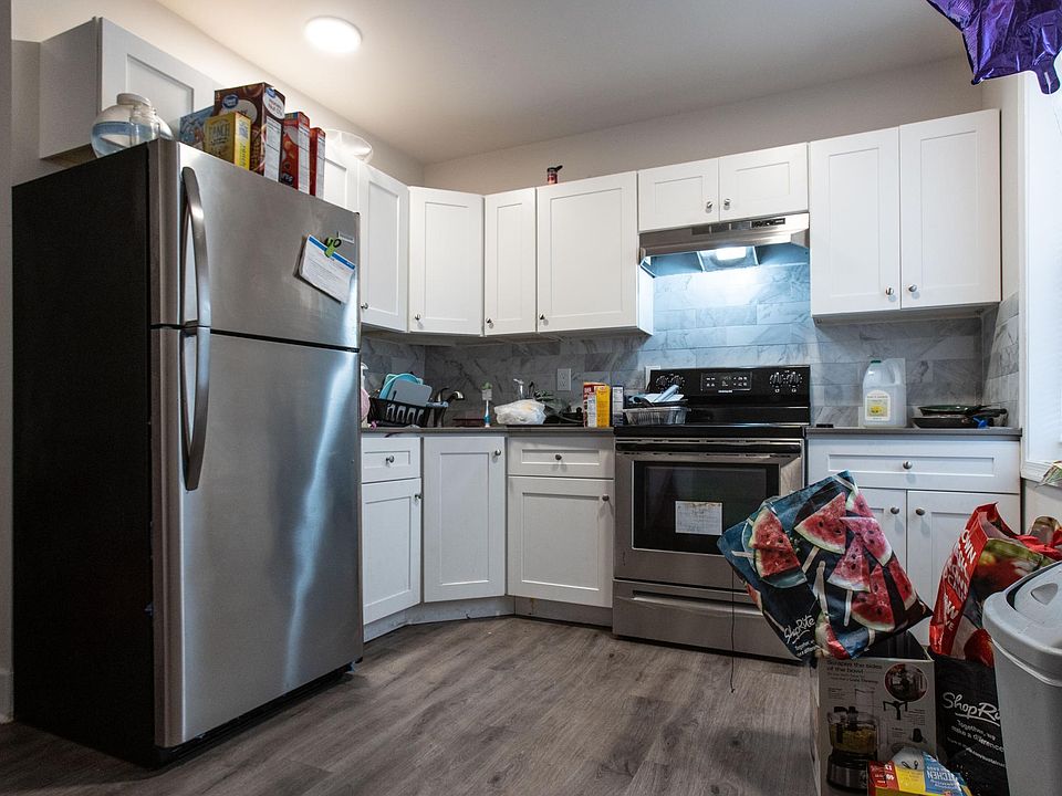 1st image of 6051 N Norwood St #3