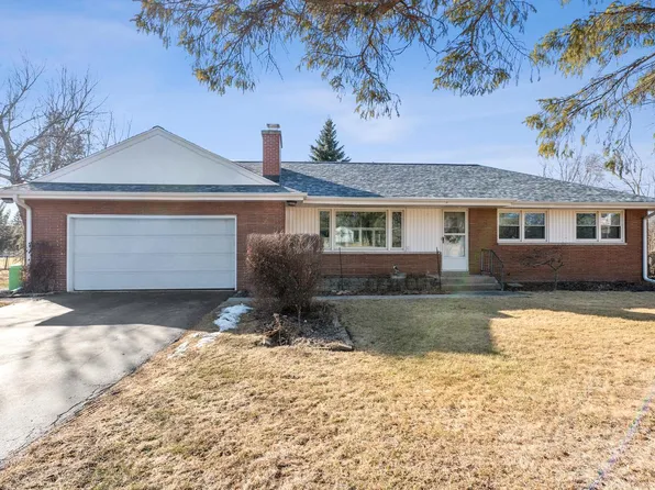 W280N1925 Prospect AVENUE, Pewaukee, WI 53072