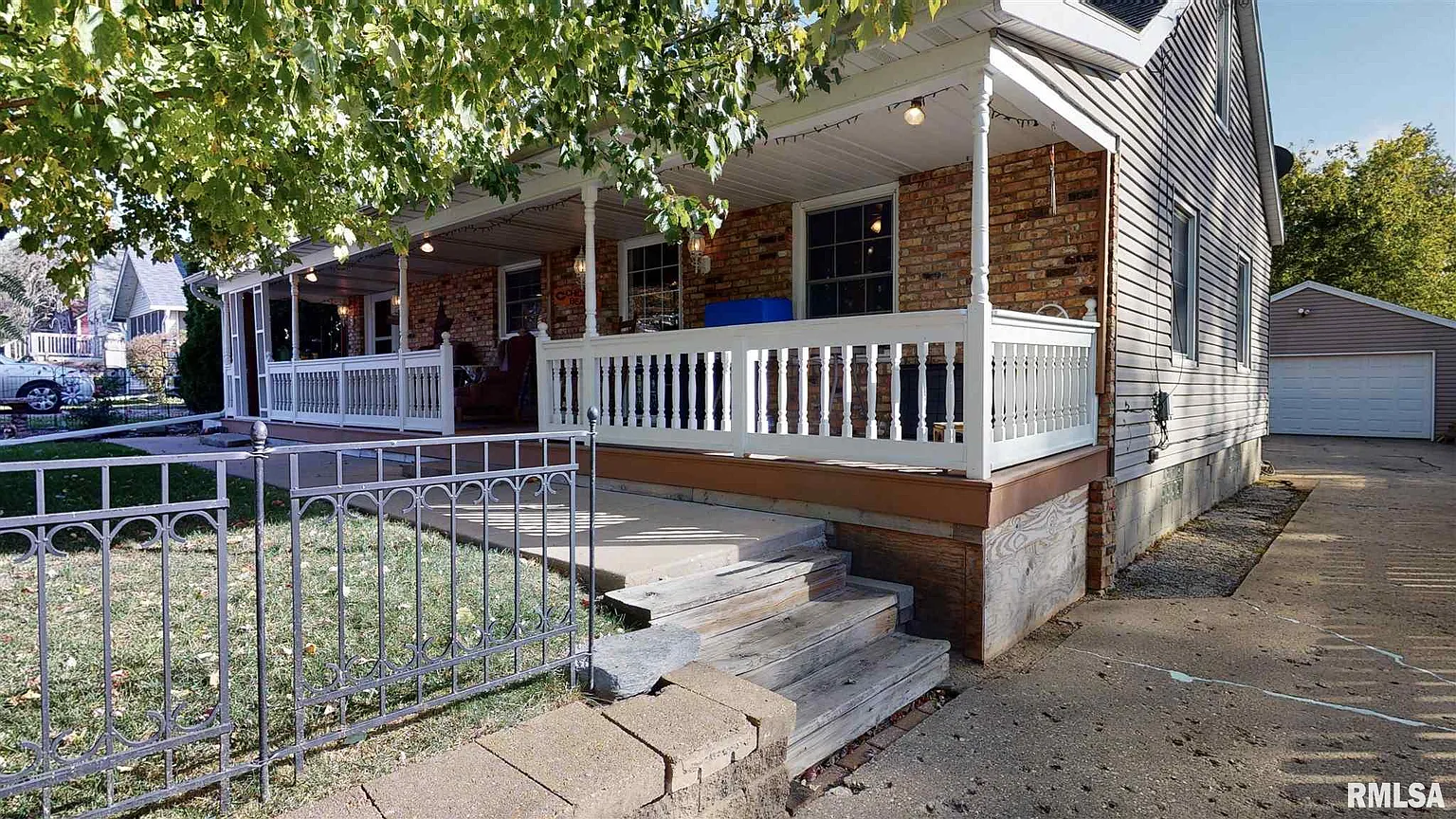312 Margaret Dr photo 1