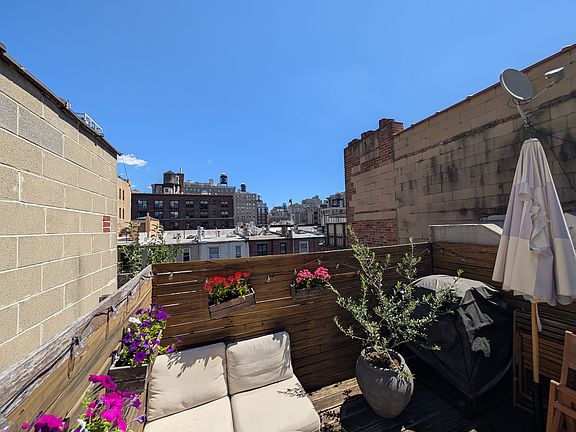 4th image of 343 W 87th St APT 10