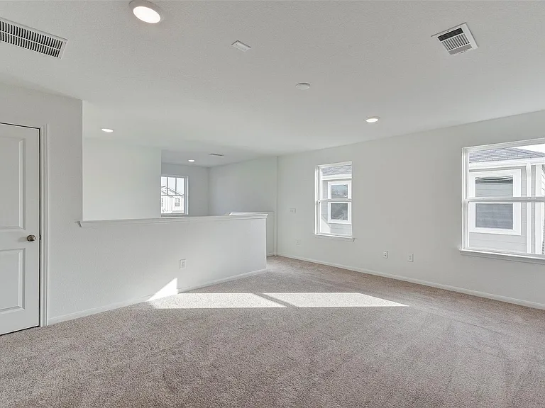 25821 Hedgerow Dr — Photo 36