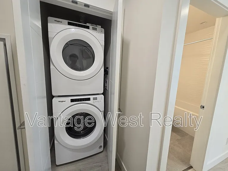 3699 Capozzi Rd #406 — Photo 23