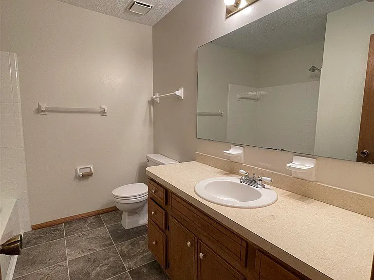 7812 Deborah Dr — Photo 13