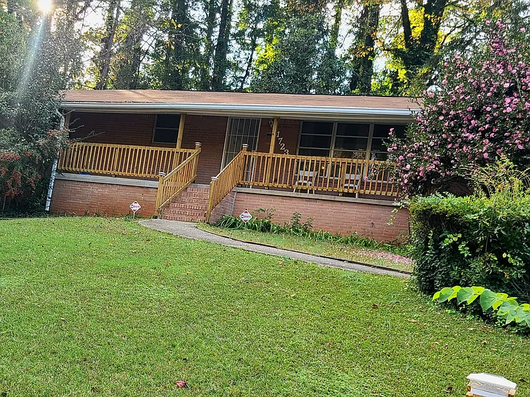1723 Fort Valley Dr SW #1 — Photo 9