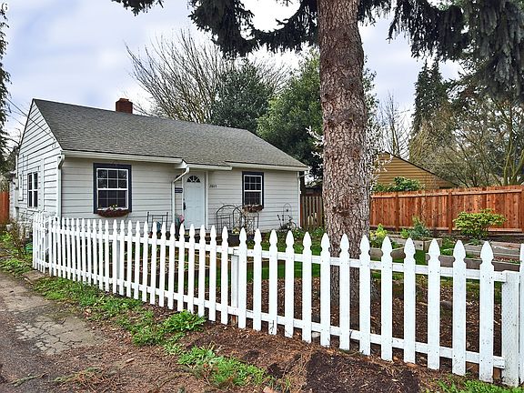 5th image of 2805 Van Allman Ave