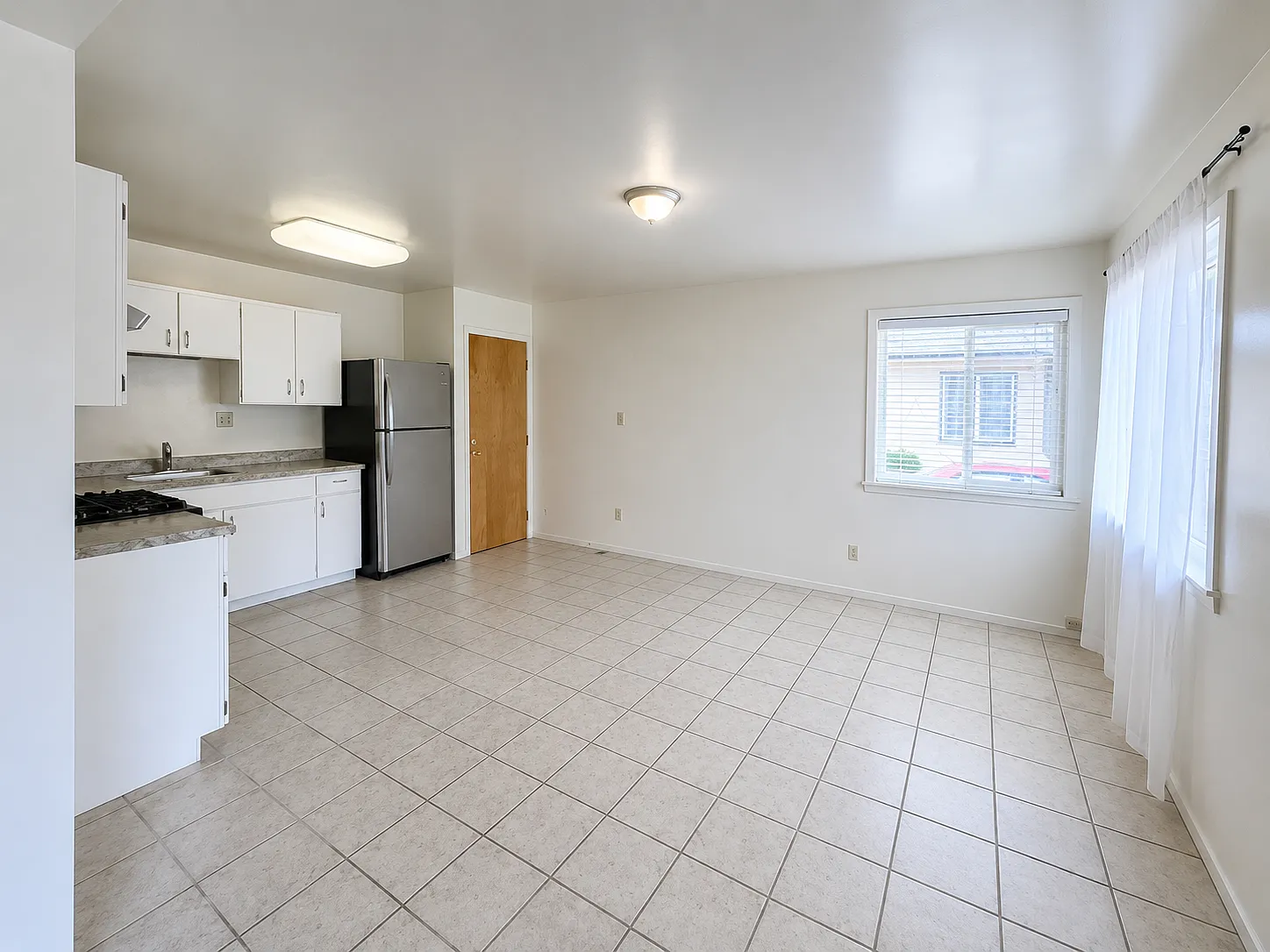 2 bed, 1235 sqft, $3,850 — Photo 3