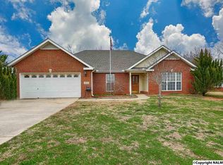 212 Morning Star Dr, Huntsville, AL 35811