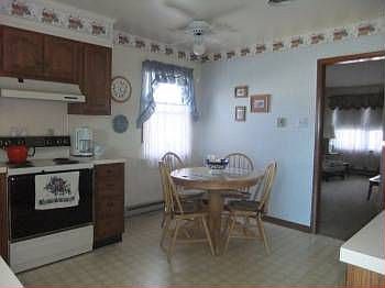 5th image of 12526 Bradbury Ave