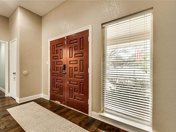 3rd image of 16715 Dundrennan Ln