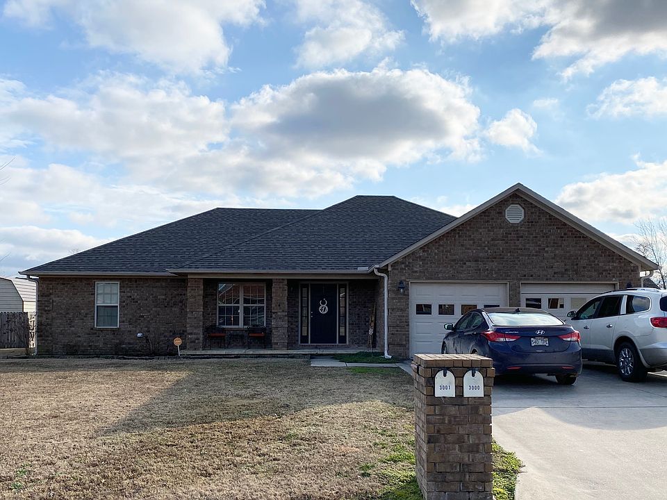 1st image of 3000 Cambridge Dr