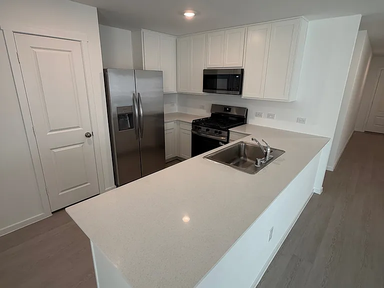 2961 Serenity Grove Ln — Photo 3