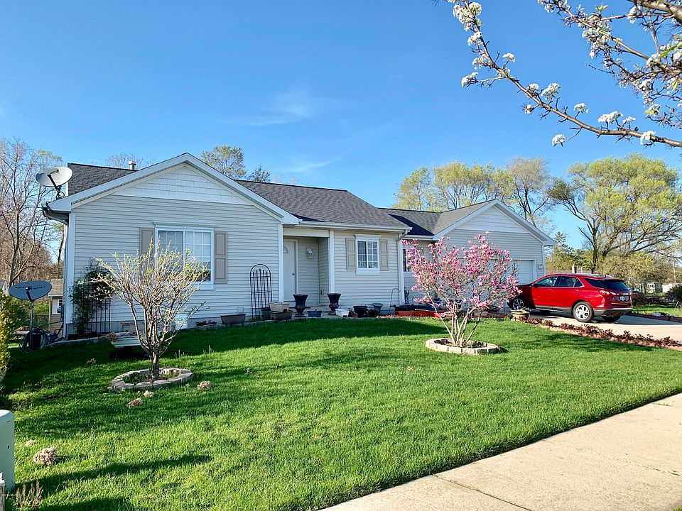 1st image of 737 Silvershores Dr SE