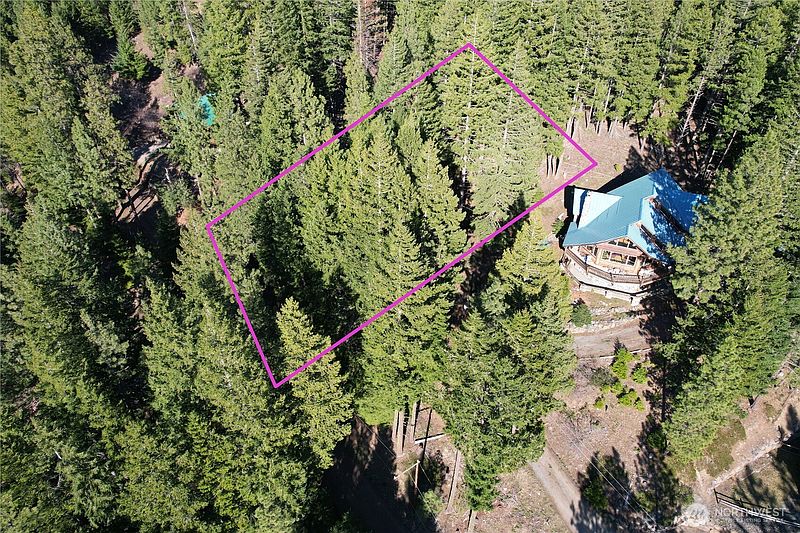 4th image of 100 Lakeview Drive
