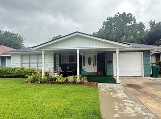 922 Hector Ave, Pasadena, TX 77502