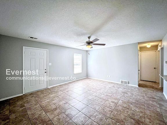 5th image of 3455 Castle Dr