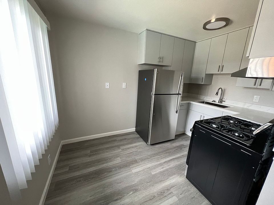 2nd image of 382 Harris Rd #27
