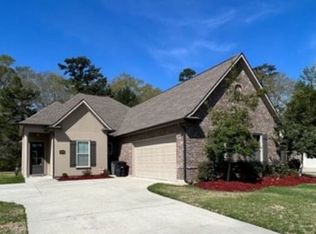 16144 Blackstone Dr, Pride, LA 70770
