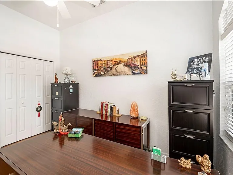 5845 Danterbury Ct — Photo 10