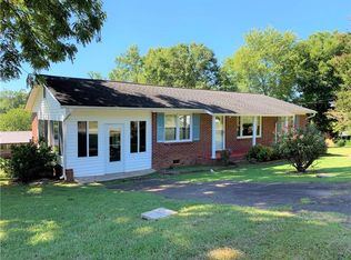 116 Crescent Hill Rd, Pickens, SC 29671