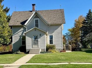 109 1st Ave SE, Spring Grove, MN 55974