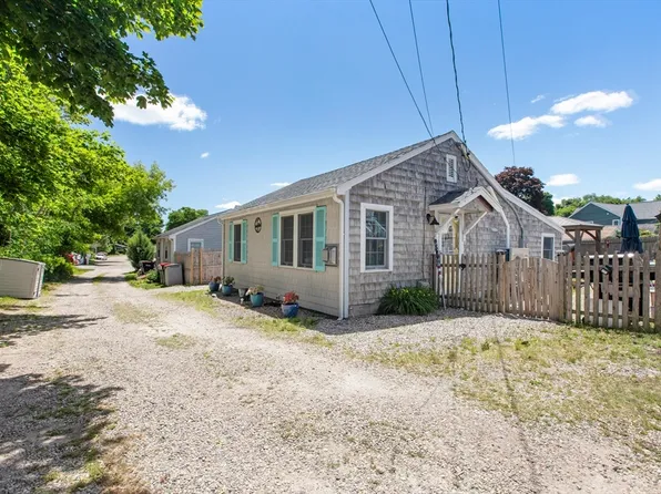 9-9 Theatre Colony Way #B, Plymouth, MA 02360