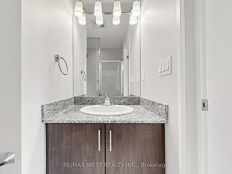 2900 Highway 7 Rd #2602 — Photo 19