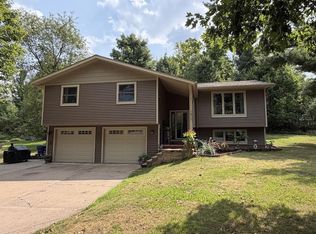 1417 Maple Hill Rd, Wausau, WI 54403