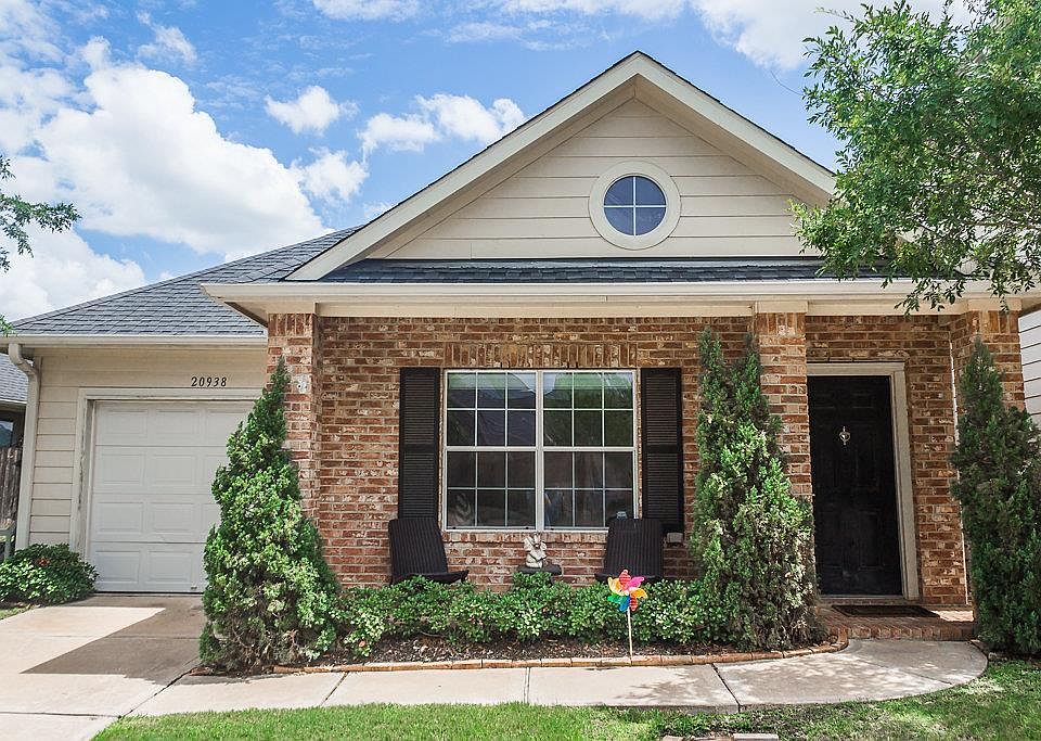 1st image of 20938 Sun Creek Dr