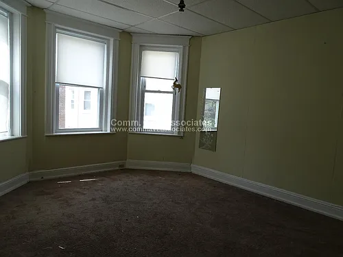 68 Woodstock Ave Photo 1