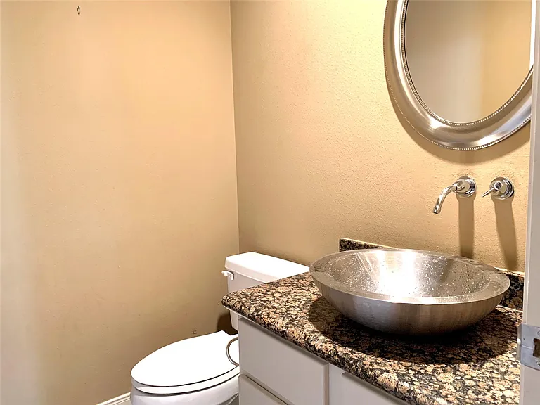 5231 Lillian St — Photo 24