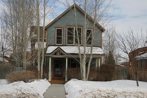 1st image of 665 E Hansen Ave