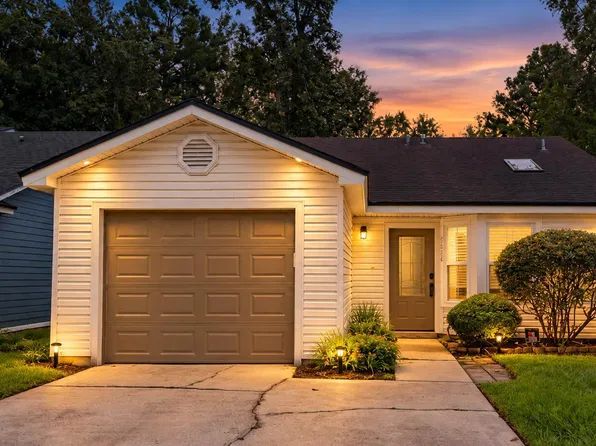 7826 AQUARIUS Circle S, Jacksonville, FL 32216