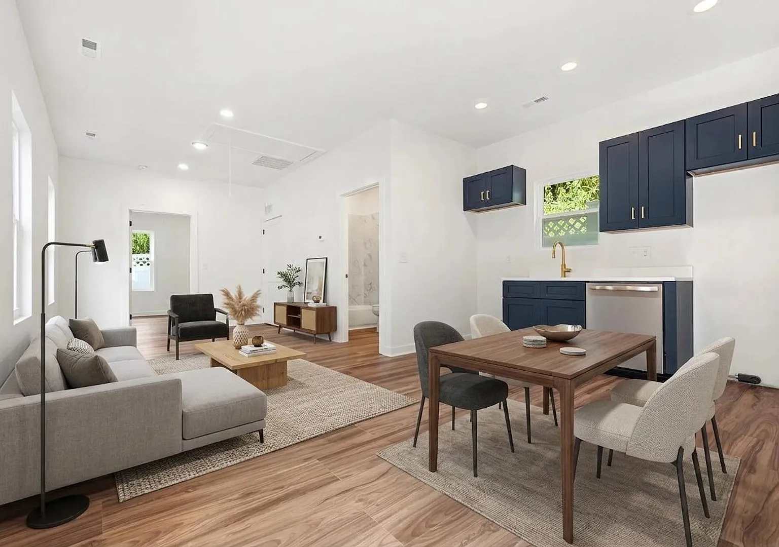 Available Now! Charming, Private, And Brand New 1br/1ba Adu Near Duke University! — Photo 4
