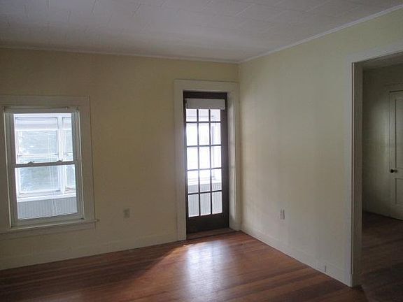 3rd image of 66 Franklin St #2