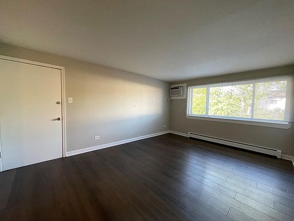 4th image of 8816 Briar Ct Unit 2C