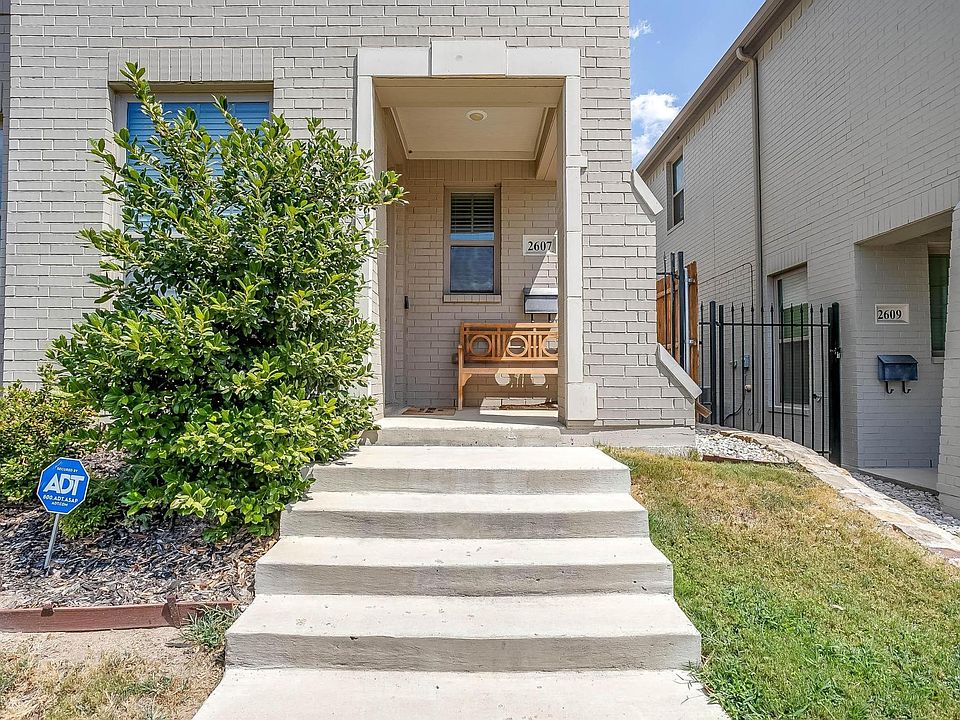 2607 McCart Ave, Fort Worth, TX 76110 Zillow